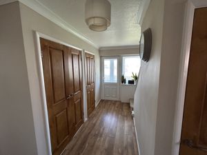 Photo 25- click for photo gallery